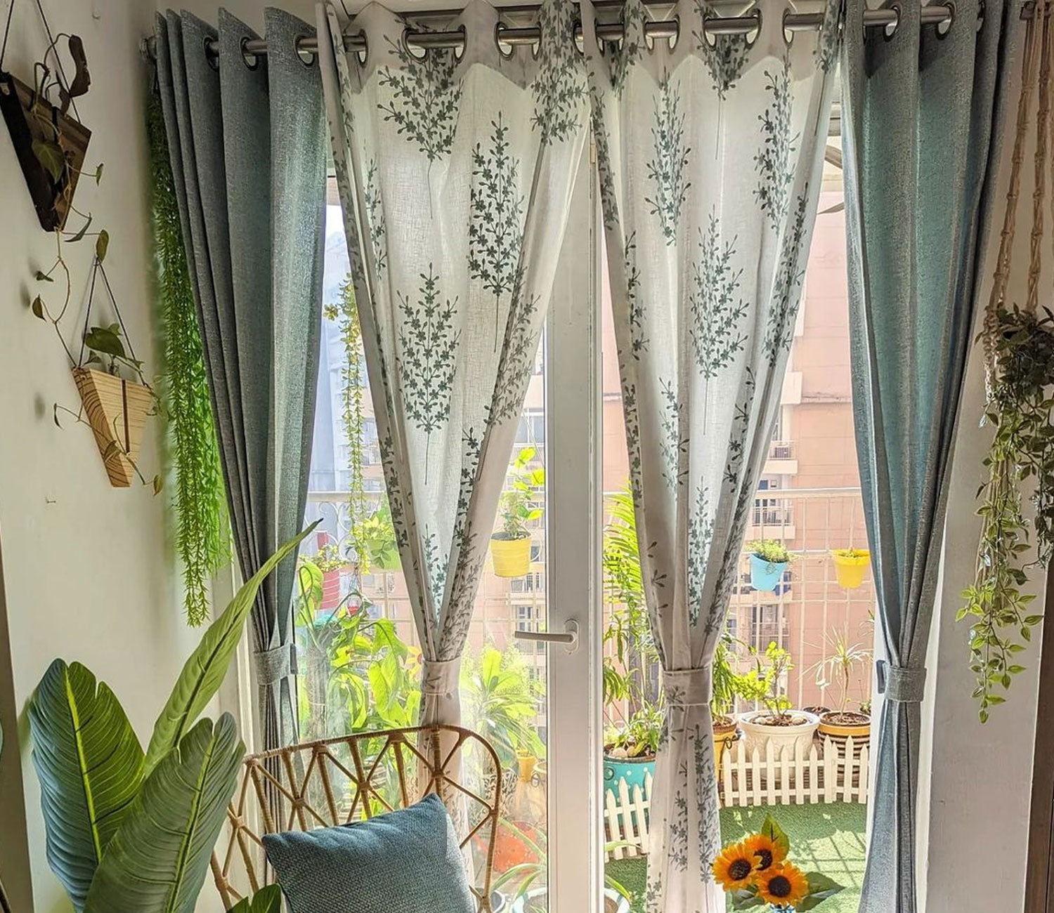 Jacquard Tree 1 Piece Sheer Curtain (Blue, 7 Feet)