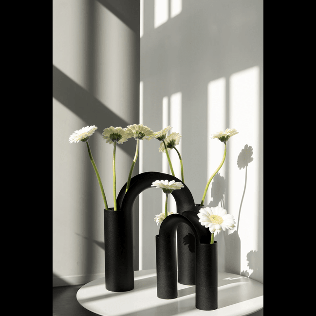 Trueliving Black Metal Flower Vase 41L x 24W x 10H Centimeters
