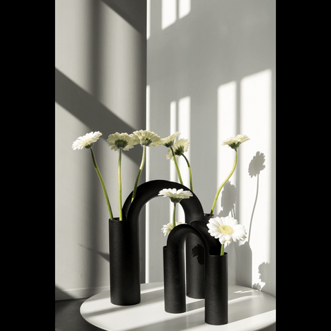 Trueliving Black Metal Flower Vase 41L x 24W x 10H Centimeters