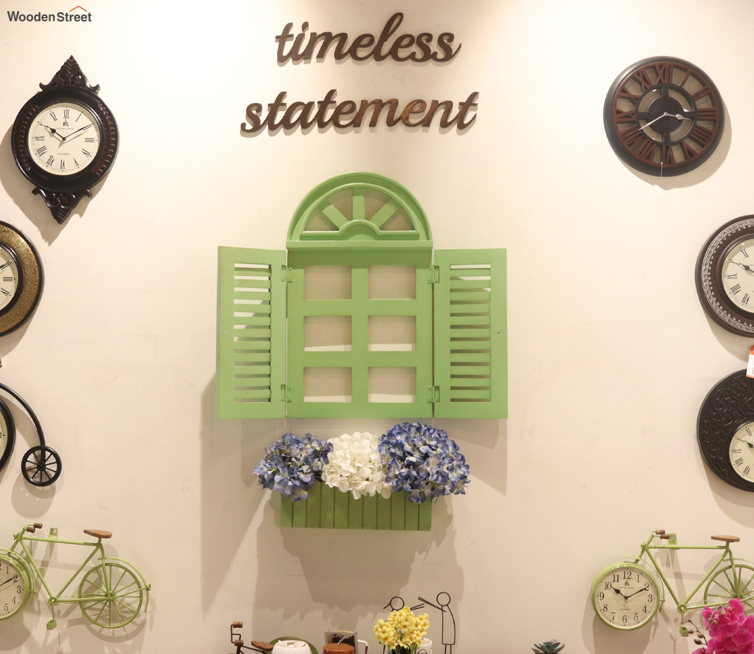 Pinot Wooden Window Frame (Distress Pista Green)