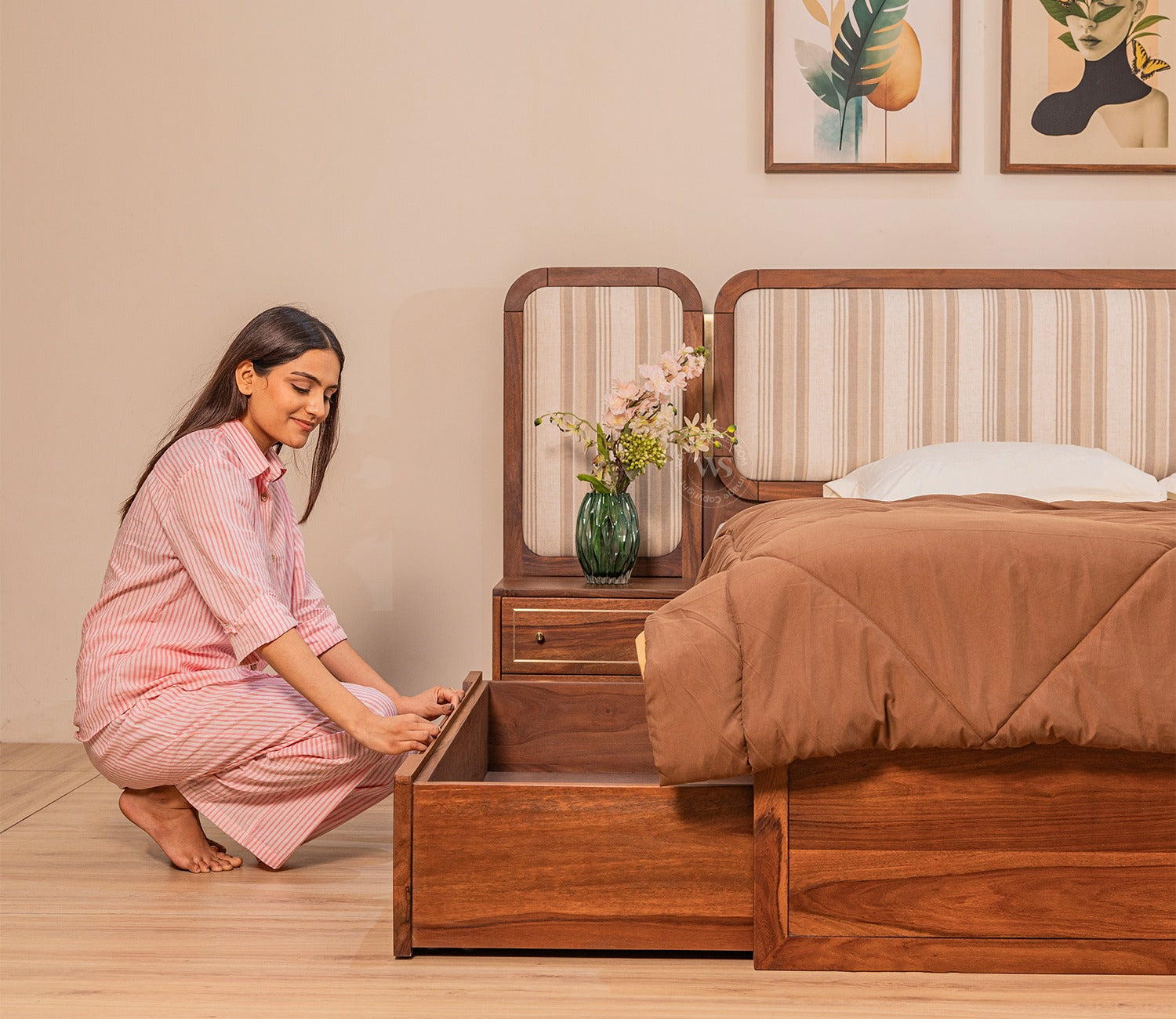 Iransh Premium Sheesham Wood Bed with Striped Headboard Drawer Storage and 2 Bedside Tables (Queen Size, Cream Stripe)