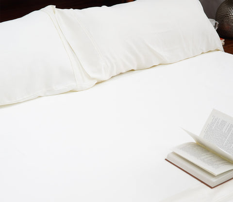 Vegan Bamboo Silk Bedsheet 300 TC Naturally Anti-Bacterial King Bedsheet with 2 Pillow Cover (Ivory)