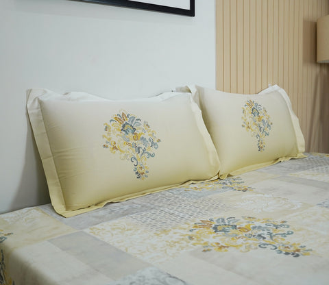 Grid Planters 300 TC Flat Pure Cotton King Size Bedsheet With 2 Pillow Covers (Grey)