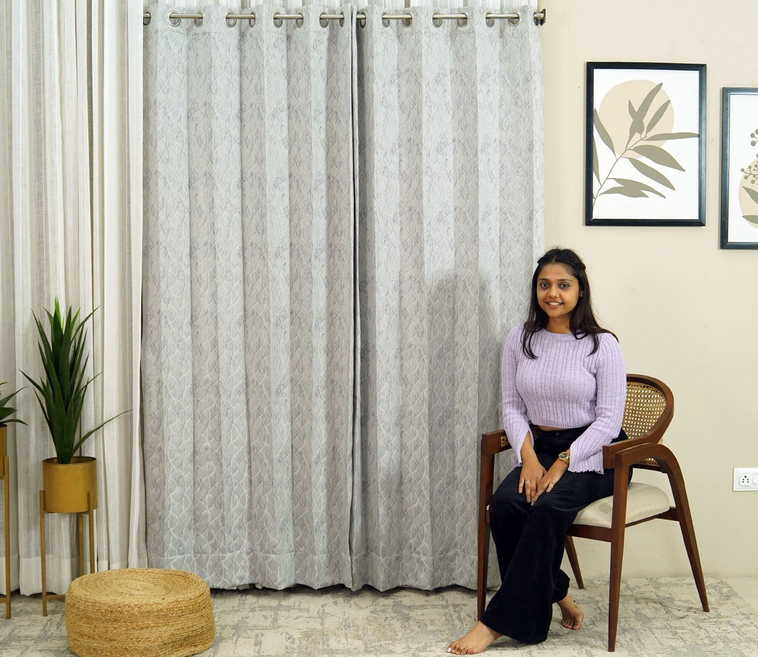 Spiral Patterned 1 Piece Blackout Curtain (Grey, 7 Feet)