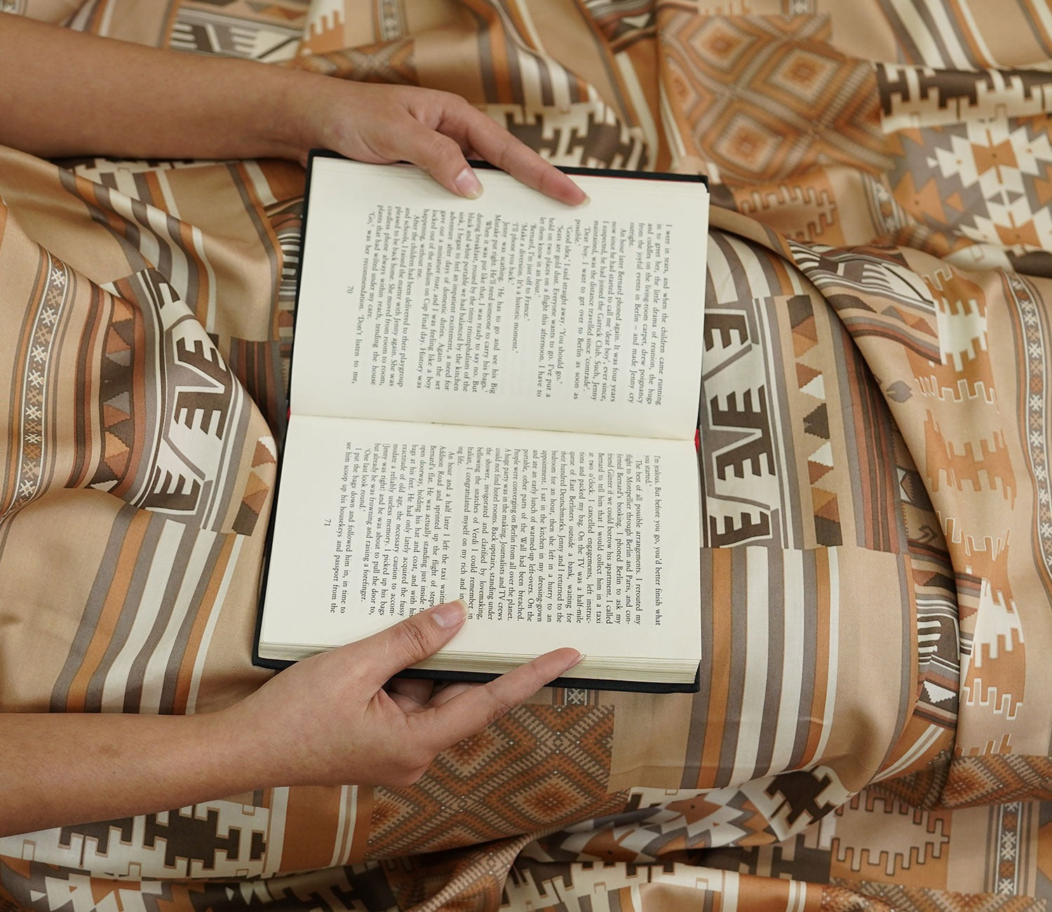 Killim Classic Printed King Size Bedsheet (Brown)
