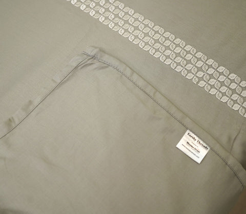 Leaf Line Embroidery Flat Cotton Bed Sheet King Size with 2 Pillow Covers