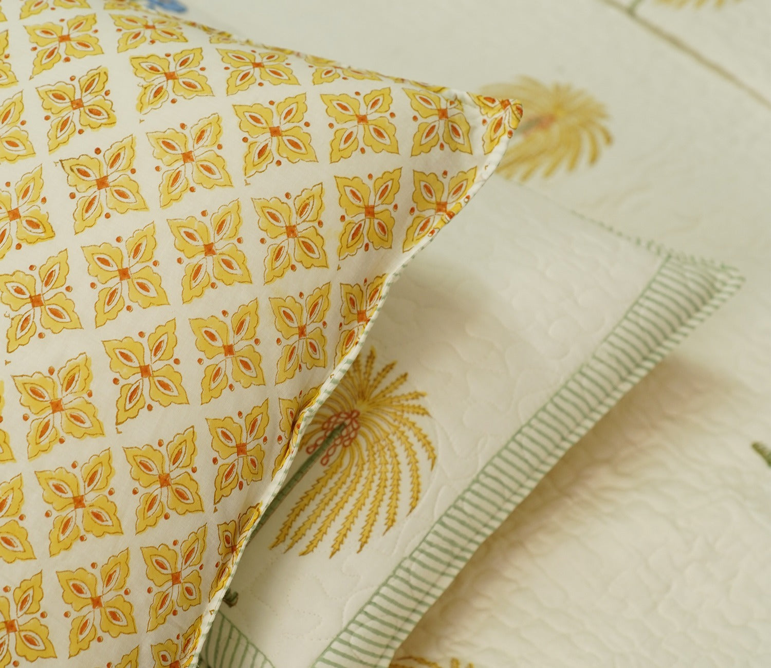Raeni Tropical Palm Tree Voile Cotton Double Bed Cover King Size