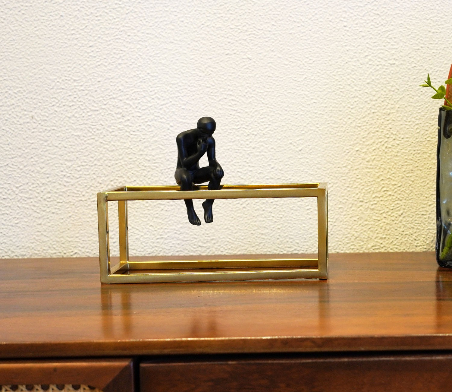 Sleek Celestial Black Human Figurine (L, Black)