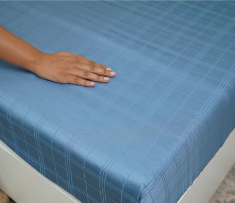 Dobby Checks Organic Bamboo 300 TC 2 Pillowcases and 1 Fitted Bedsheet (Blue, Queen Size)