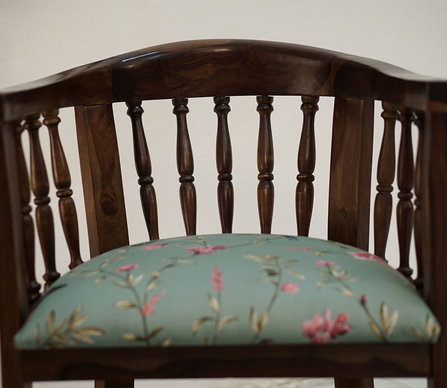 Coco Arm Chair (Cotton, Walnut Bubble Robins)