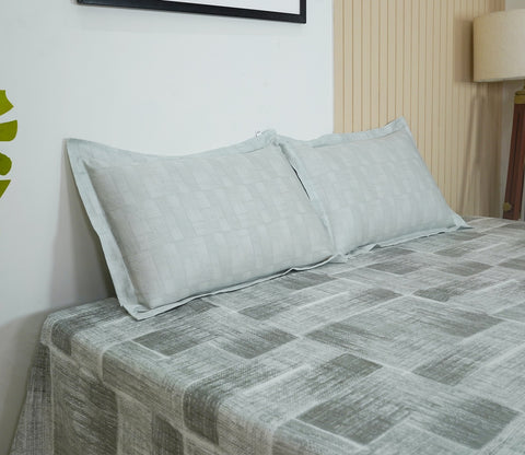 Brick 300 TC Flat Pure Cotton King Size Bedsheet With 2 Pillow Covers (Grey)