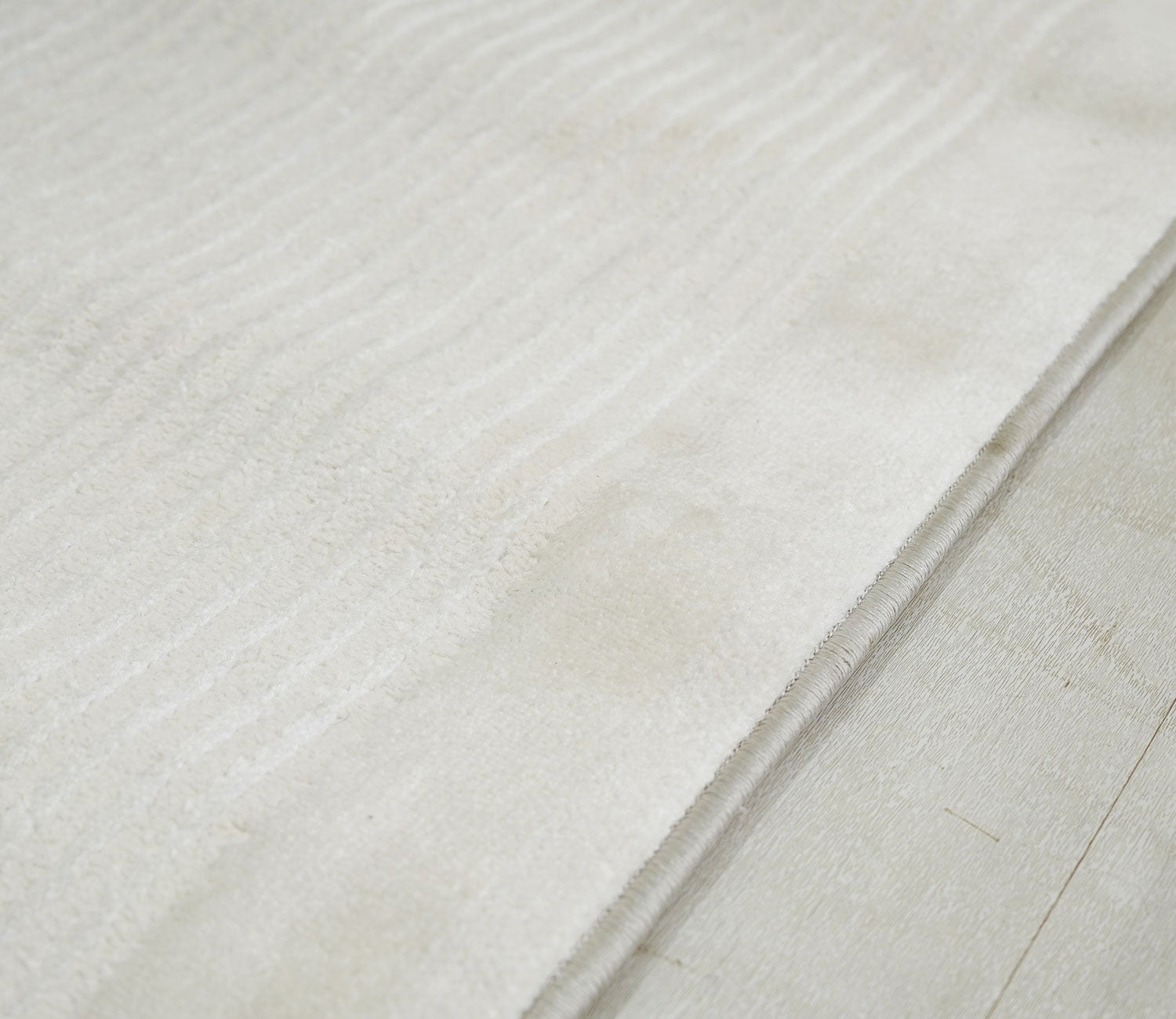 Cosmo Beige Plain Solid carpet (7.5 x 5 Feet)