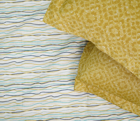 Akin Classic Printed King Size Bedsheet (Yellow)