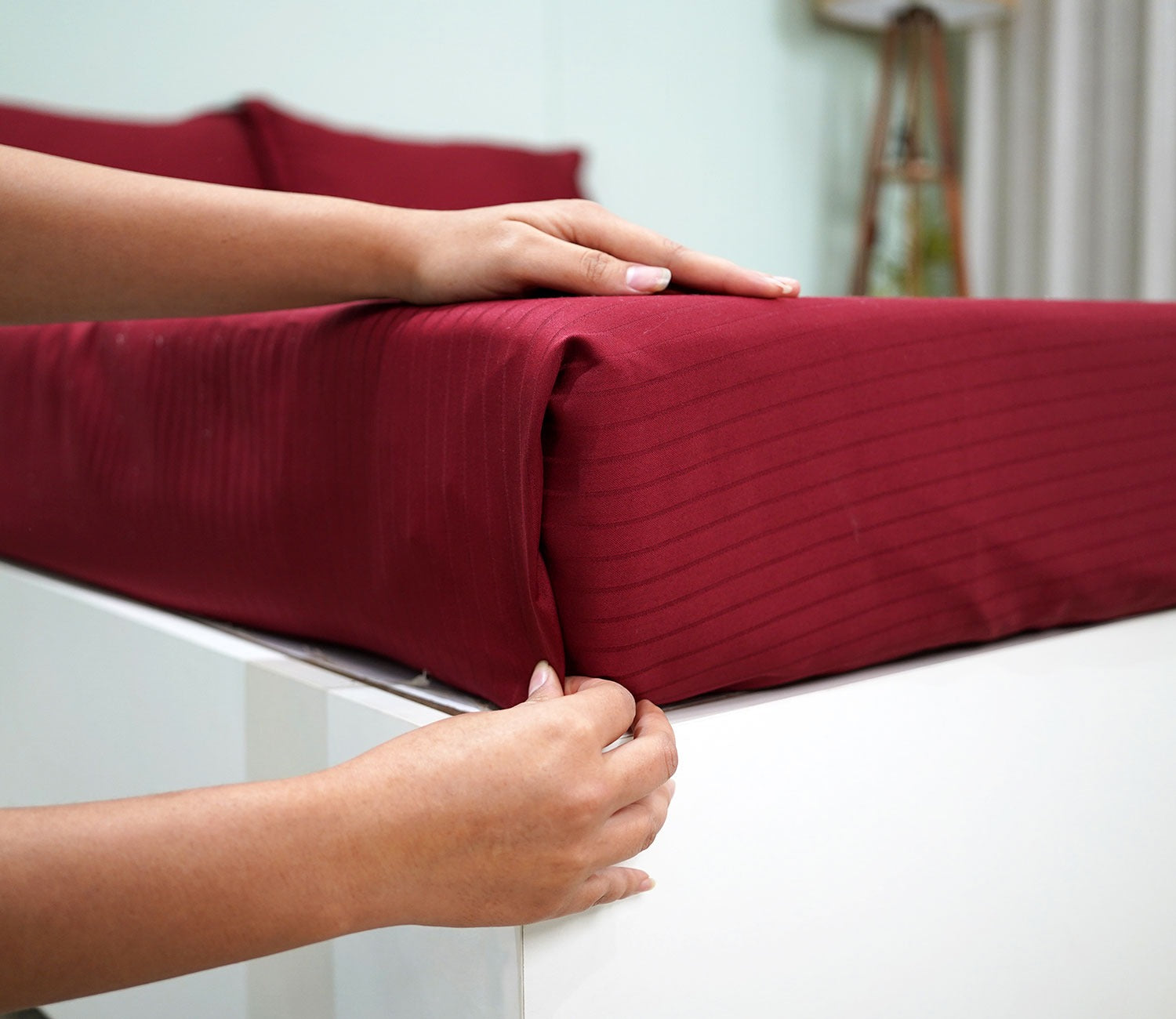 Ruby Classic Stripe King Size Bedsheet (Maroon)