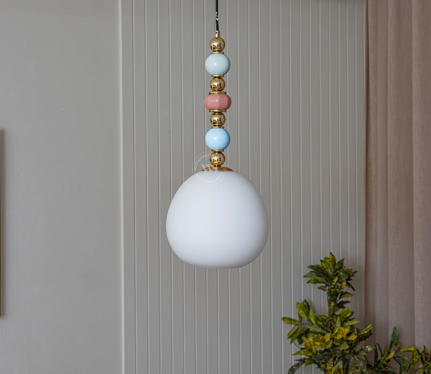 Cairo Pendant (White)