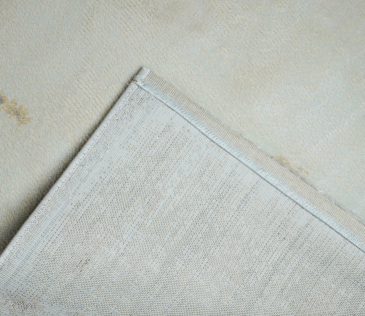Riviera Golden Abstract Pattern Carpet  (11 x 7.8 Feet)