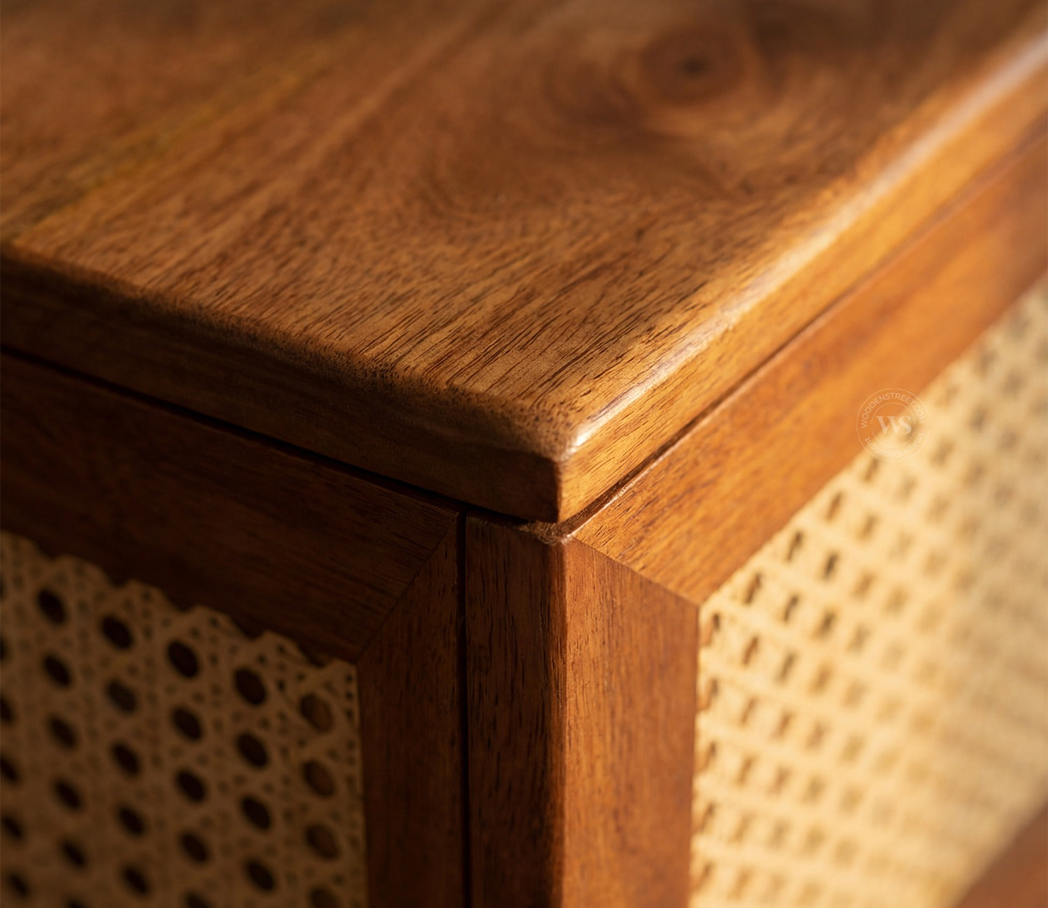 Rini Mango Wood Upholstered Bench with Cane Accent and Storage (Teak Finish, Cottage Ivory)