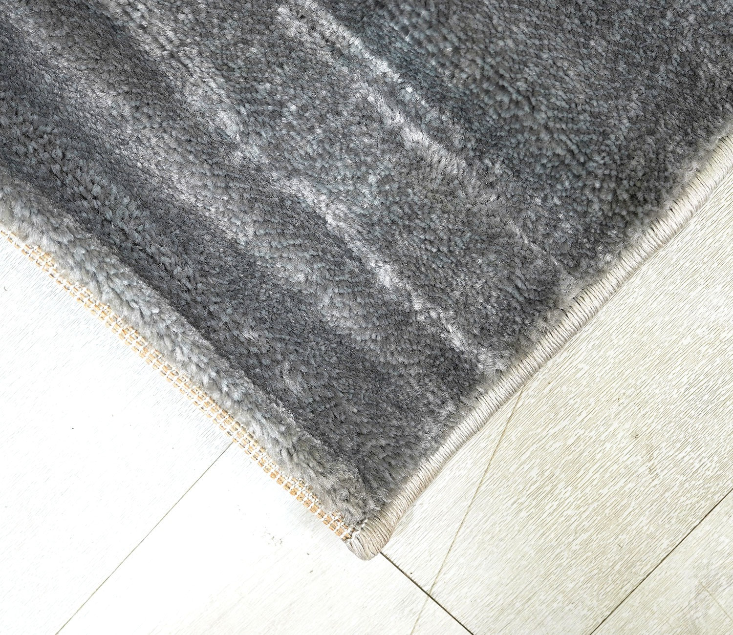 Cherokee Grey Abstract Carpet (7.5 x 5 Feet)