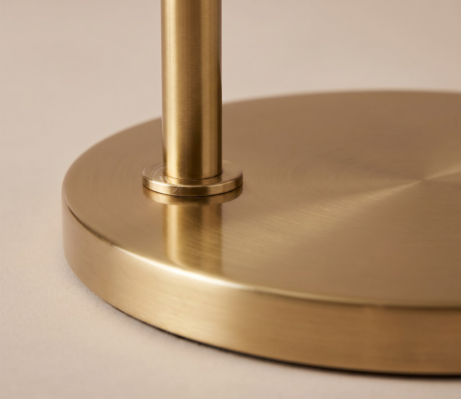 Idania Metal Floor Lamp
