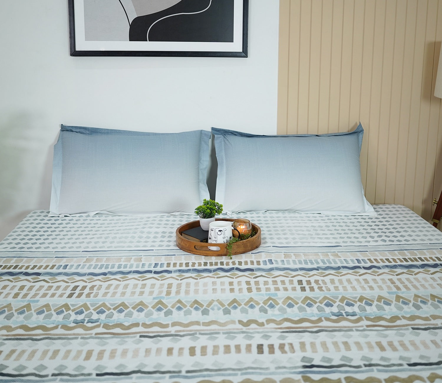 Dotted 144 TC Flat Pure Cotton King Size Bedsheet With 2 Pillow Covers (Blue)