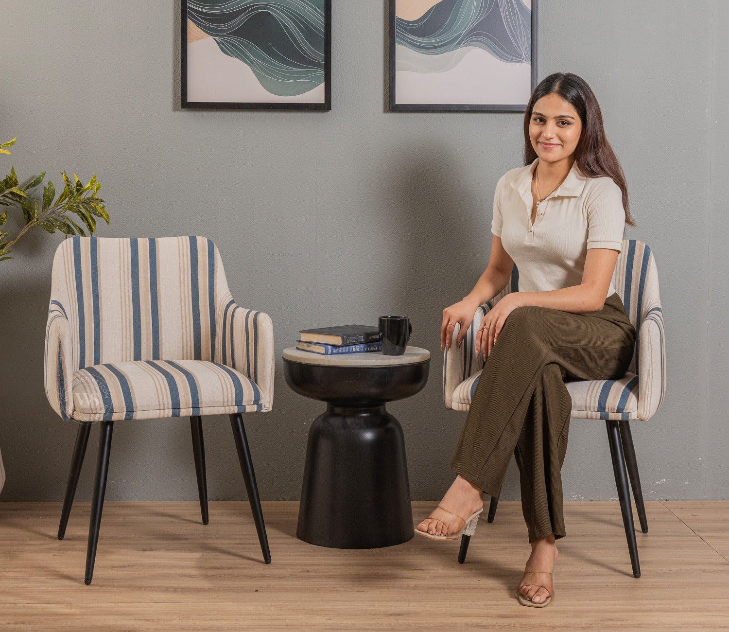 Aureya Upholstered Arm Chair (Blue Stripe)