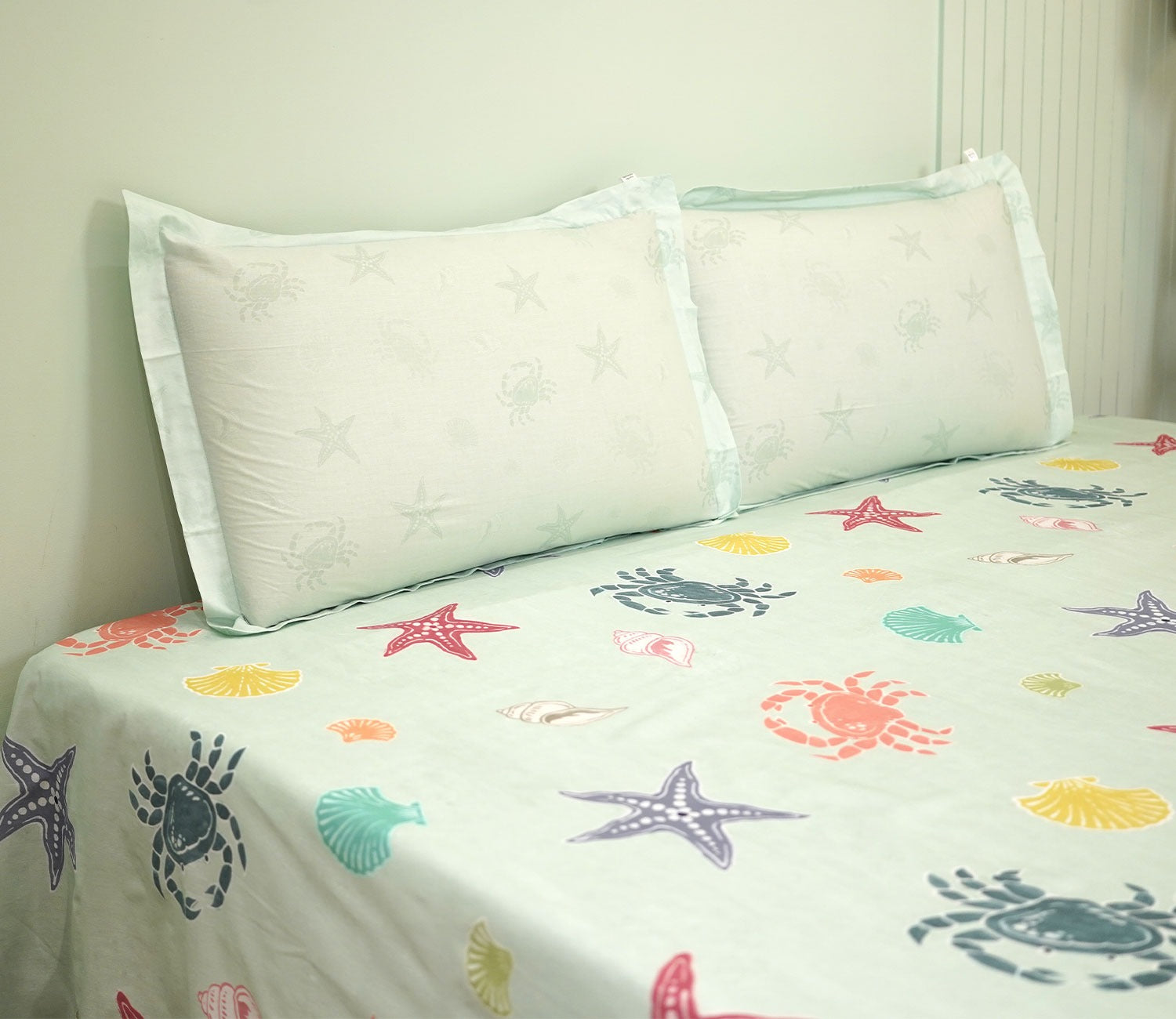 Star And Octopus Flat Cotton Kids Bed Sheet King Size with 2 Pillow Covers