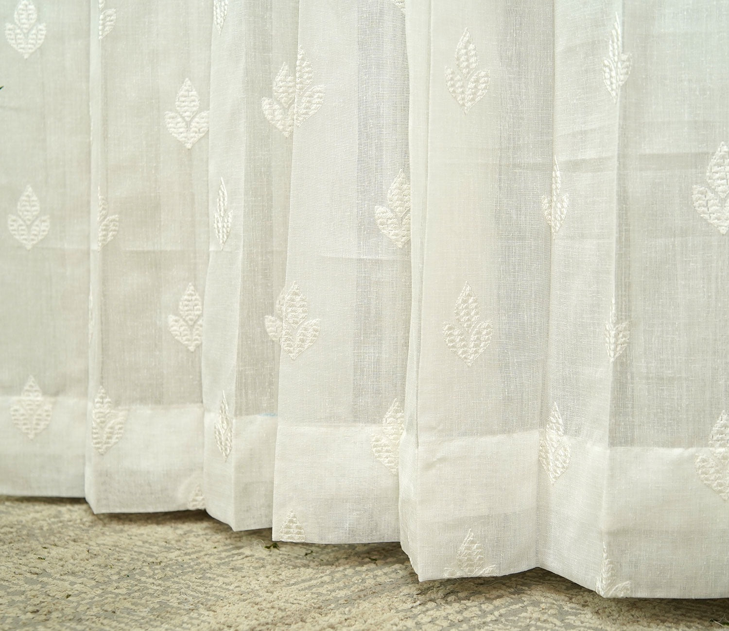 Tri Motifs Door 1 Piece Sheer Curtain (White, 7 Feet)
