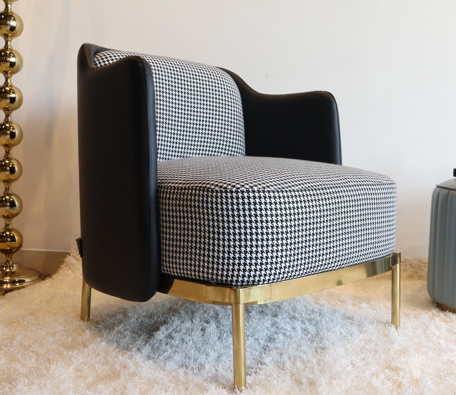 Regina 1 Seater Sofa (Black)