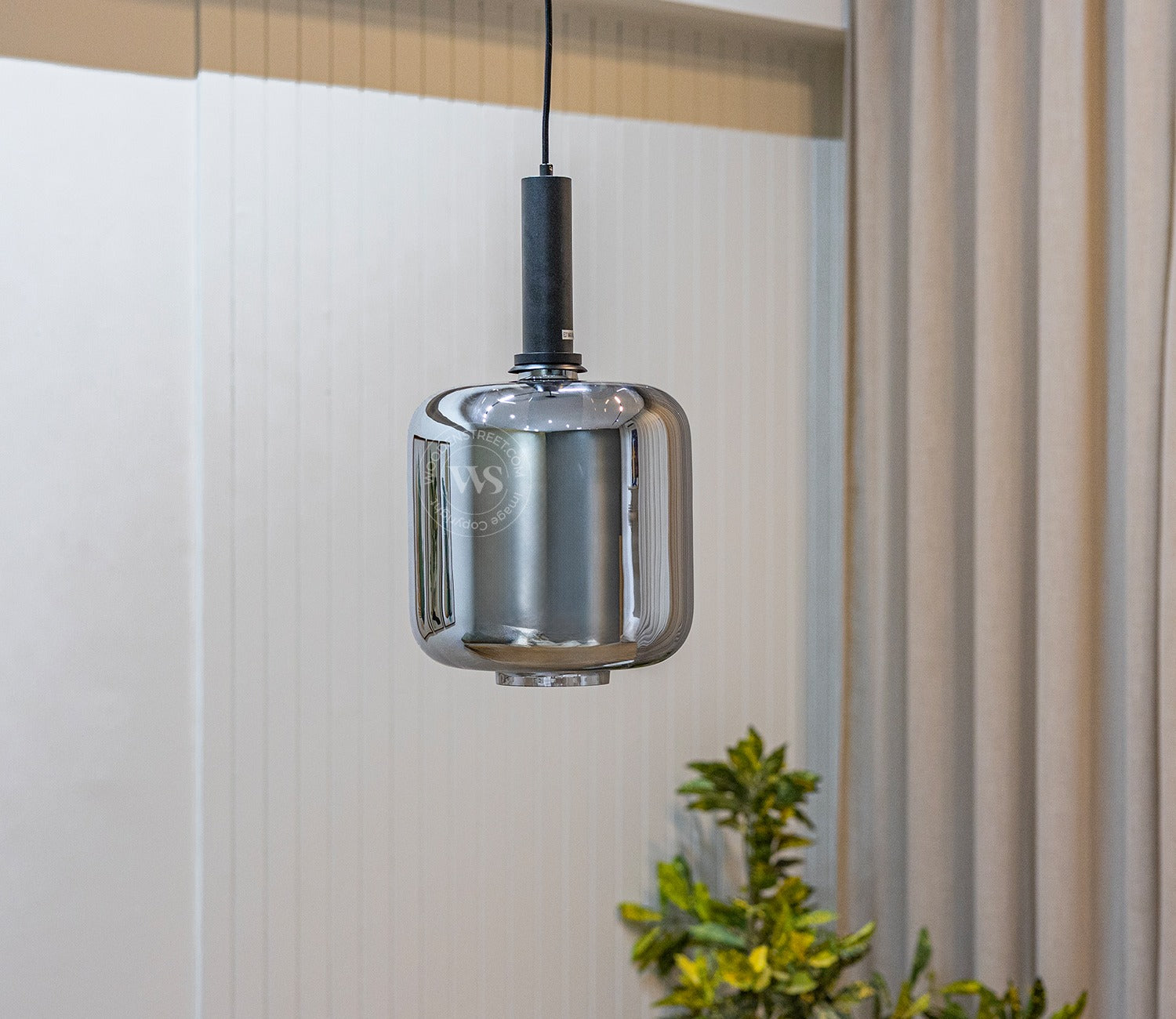 Lustrous Glass Pendant Light (Grey)