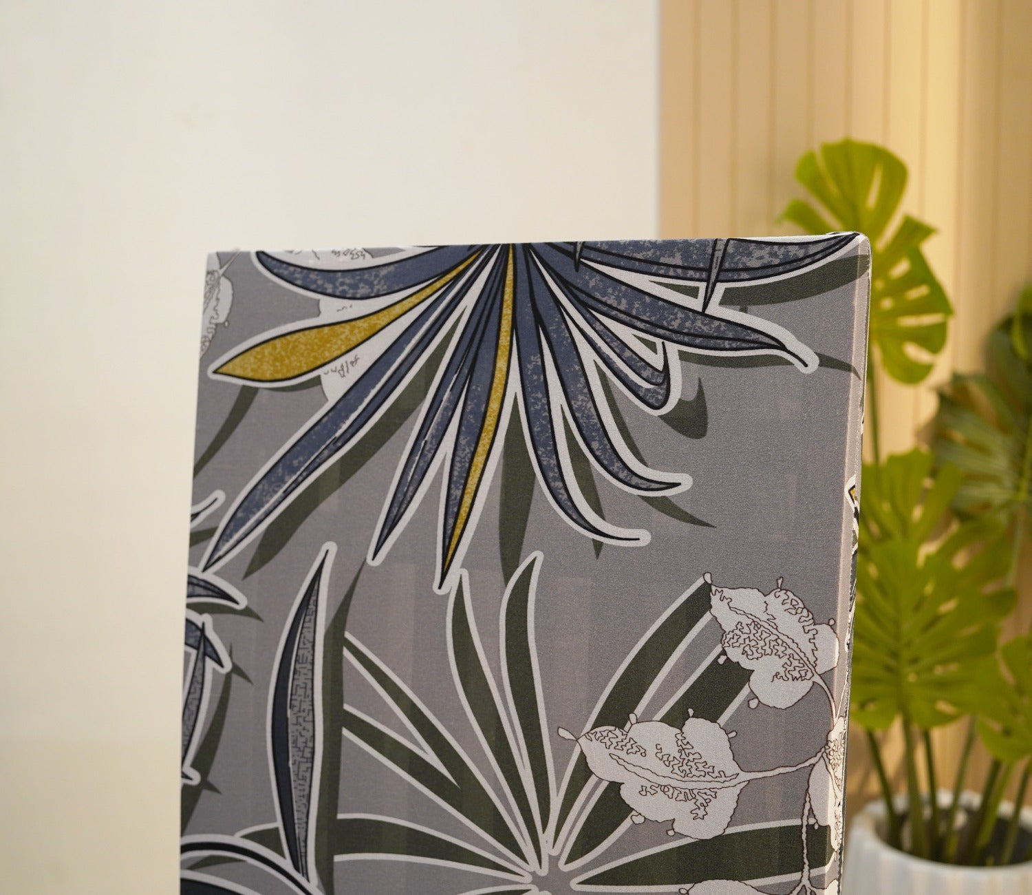 Cassia Floral Printed Polyester Spandex 1 Piece Chair Cover (Grey)