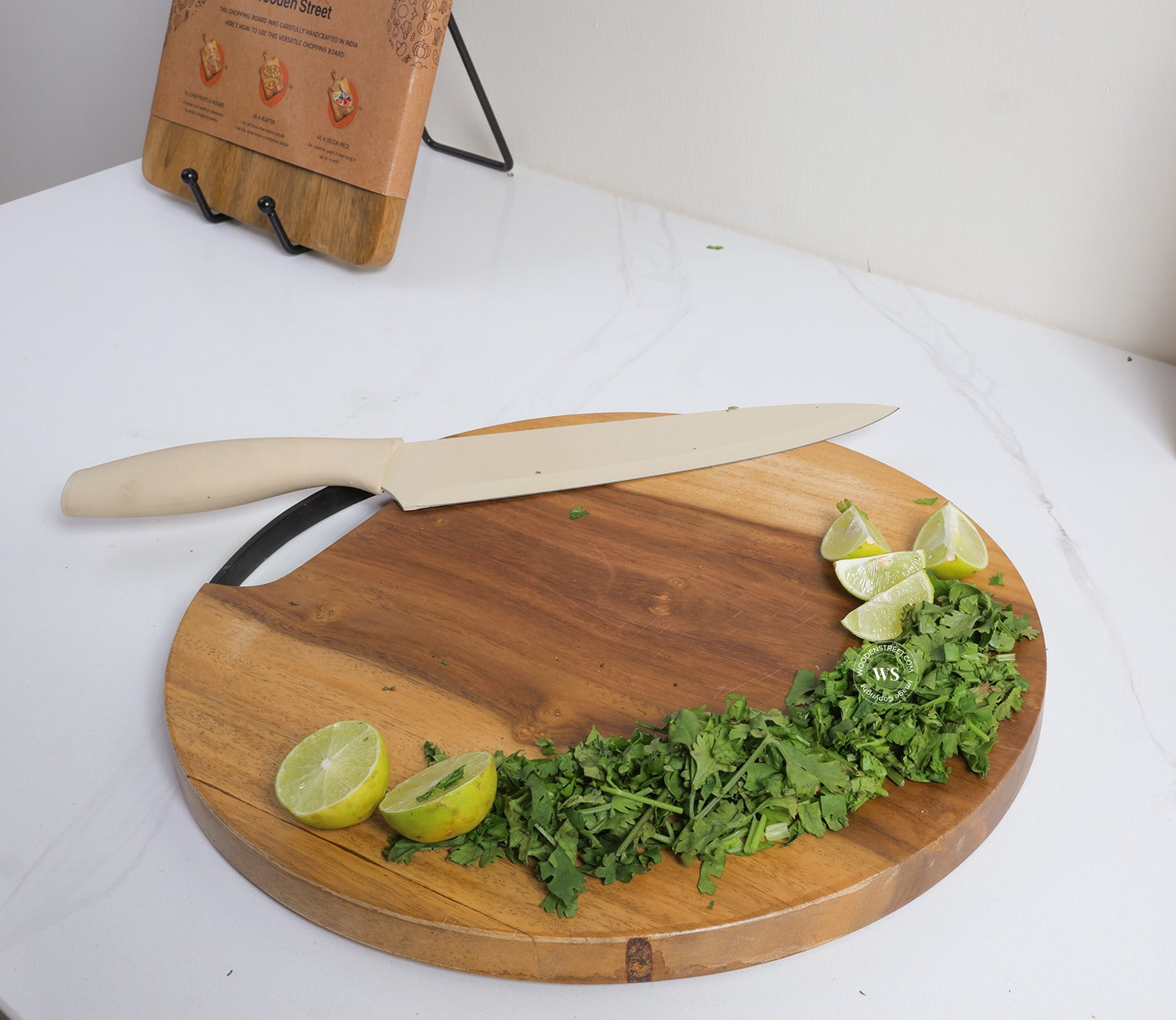Sage Round Mango Wood Handcrafted Non Slip Chopping Board With Handle for Kitchen