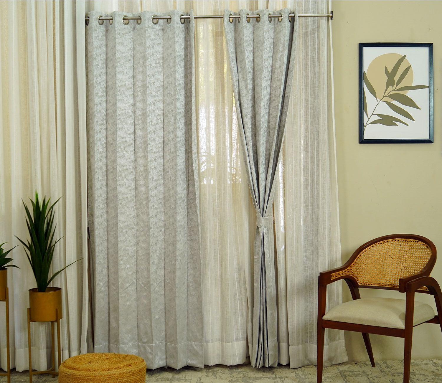 Shiny Textured Blackout 1 Piece Curtain (Grey, 7 Feet)