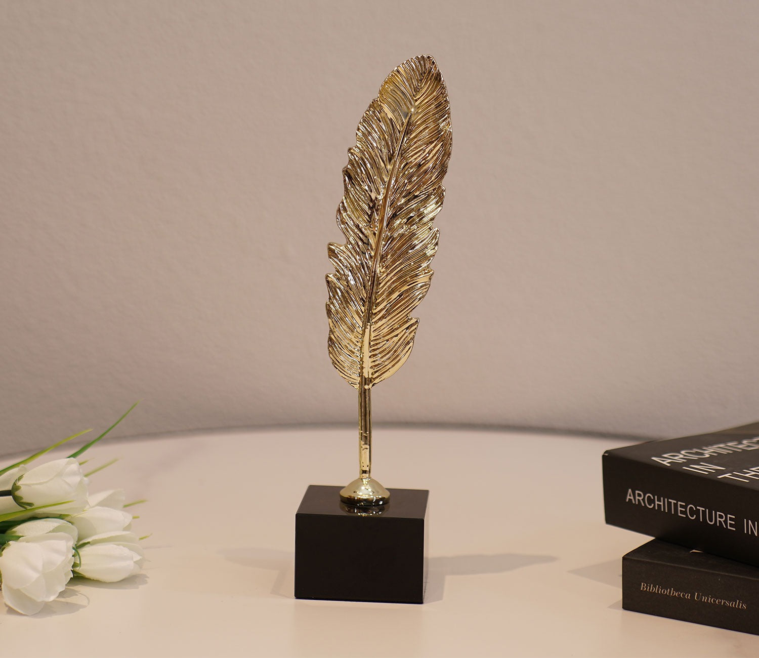 Timeless Feathers Console Table Decor- Leaf Alloy (M, Gold)