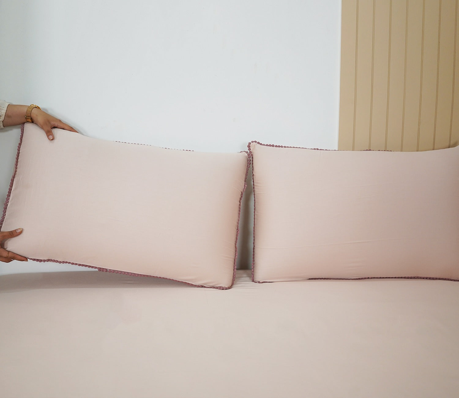 Floral Embroidery 300 TC Flat Pure Cotton King Size Bedsheet With 2 Pillow Covers (Pink)