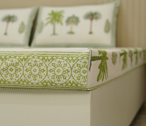 200 TC Leafy Impression Percale Cotton Bedsheet King Size With 2 Pillow Cover