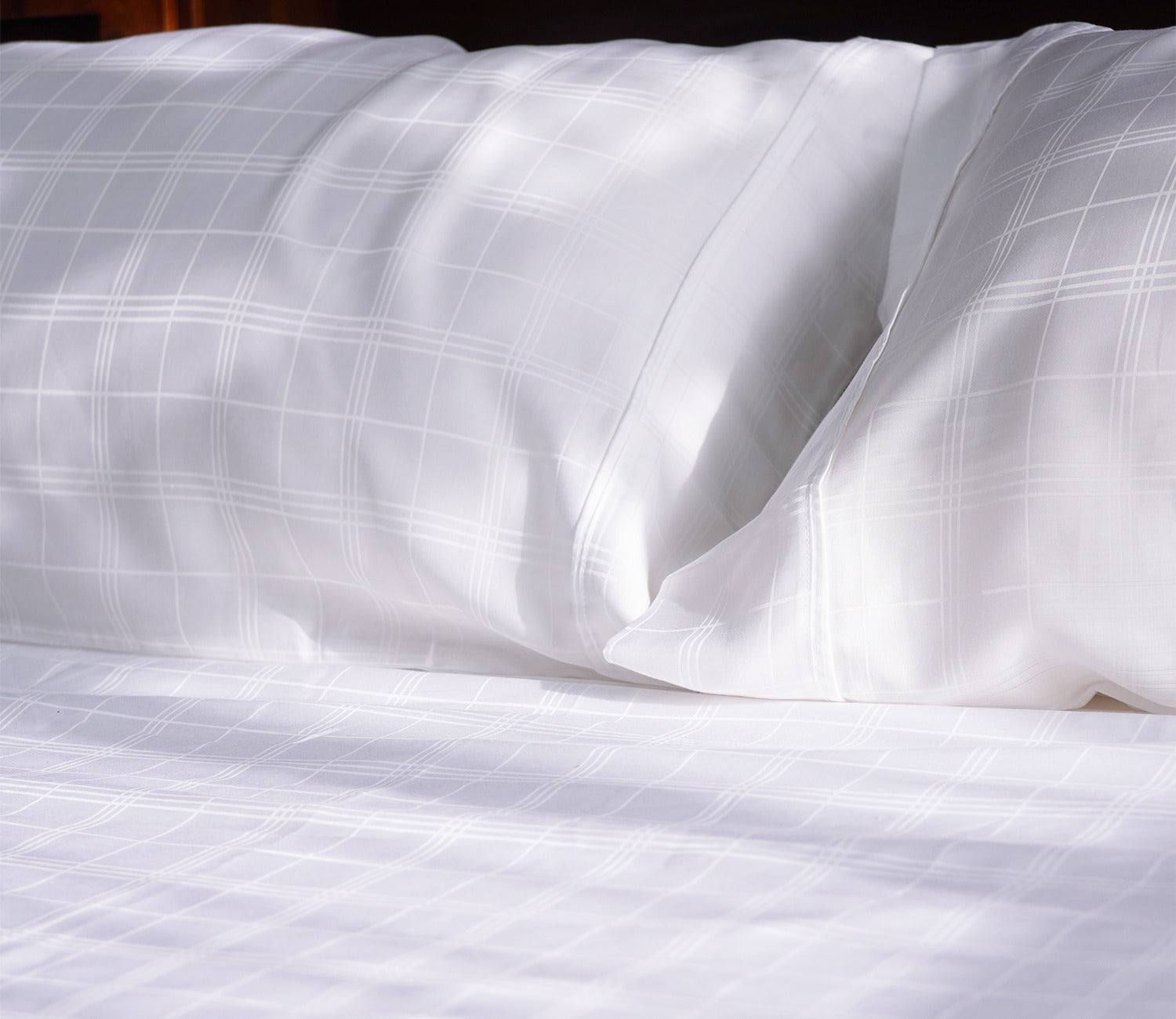 Vegan Dobby Organic Bamboo King Size Bed Sheet with 2 Pillowcases (Ivory)