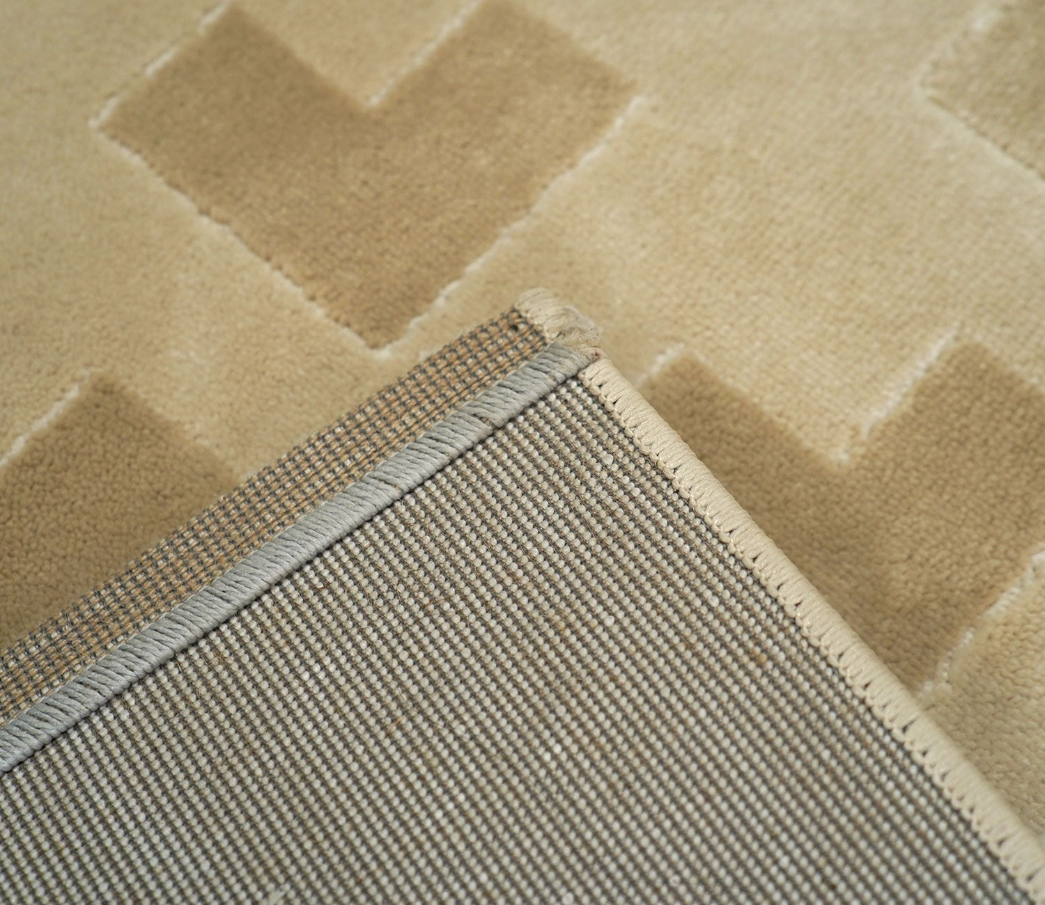 Bricka White and Beige Checkered Carpet  (11 x 7.8 Feet)