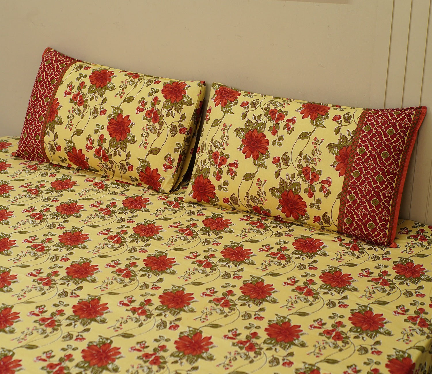 120 TC Floral Jaipuri Printed Cotton Double Bedsheet With 2 Pillow Cover