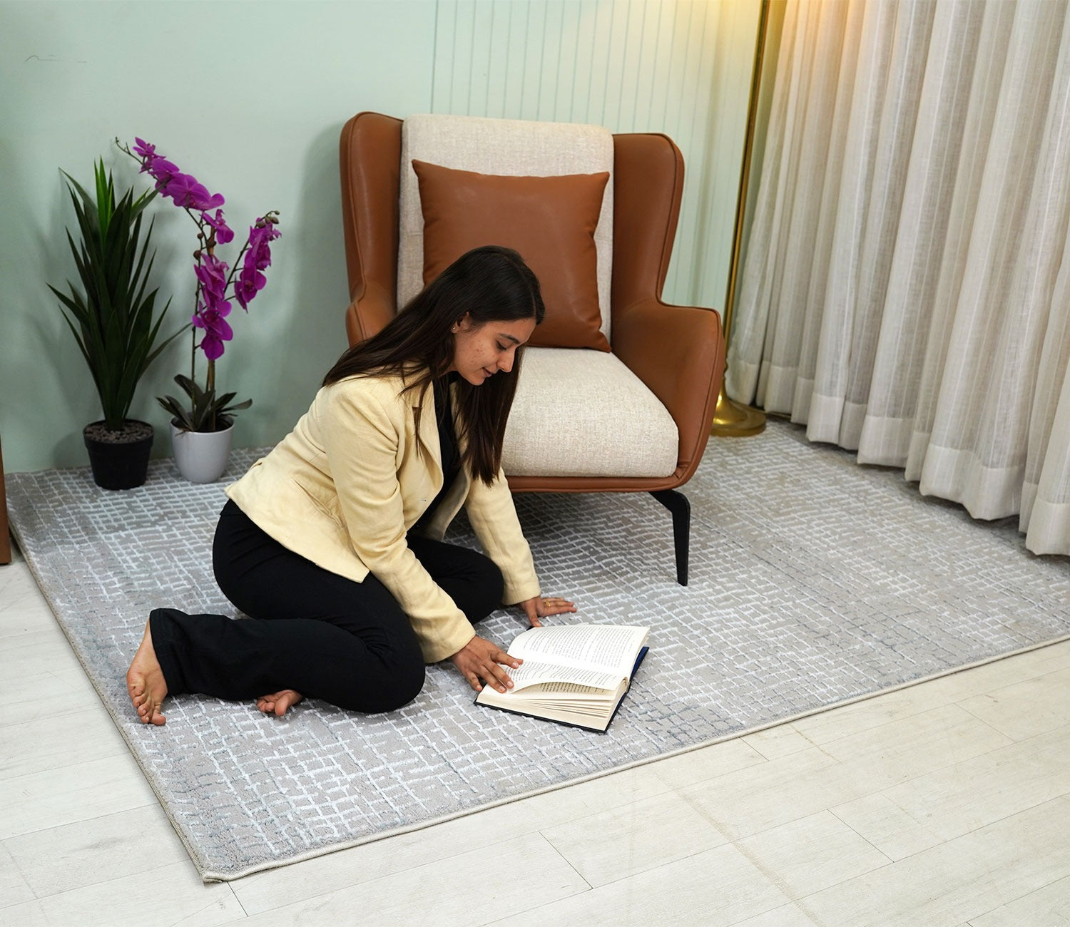 Calvo Grey Checkered Carpet (7.5 x 5 Feet)