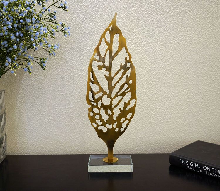 Golden Leaves Table Decor (Gold, L)