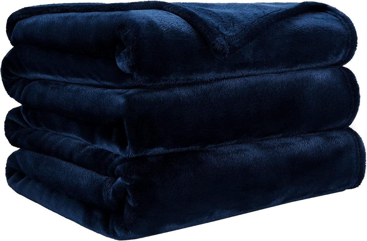 LINENOVA Fleece Blanket 152x203cm Navy, 300GSM Super Soft and Warm Flannel Throw for Bed, Sofa, Couch or Travel