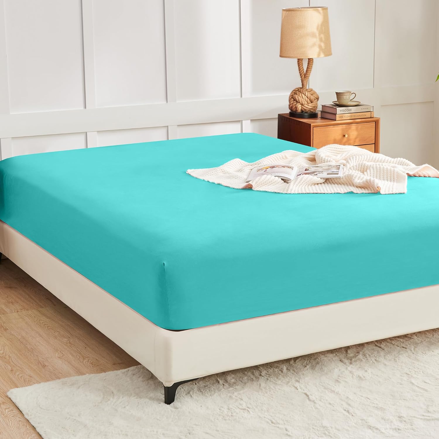 LINEKART Single Fitted Sheet – Ultra Soft 1800TC Double Brushed Microfiber, Deep Pocket Fits Mattresses up to 40cm – 1 Piece - White
