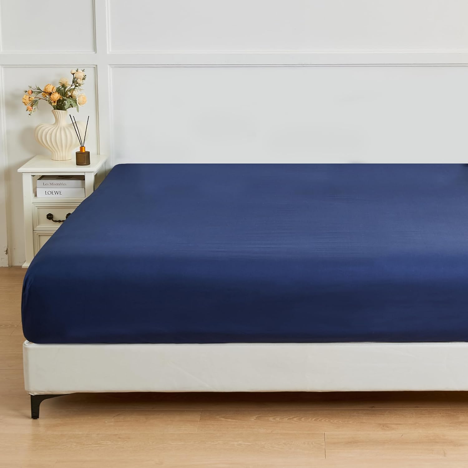 LINEKART Premium 100% Cotton Fitted Sheet Only- King - 3PCS(Fitted Sheet & Pillowcases), Luxury Softness, Elasticized 40cm Deep Pockets Fitted Sheet