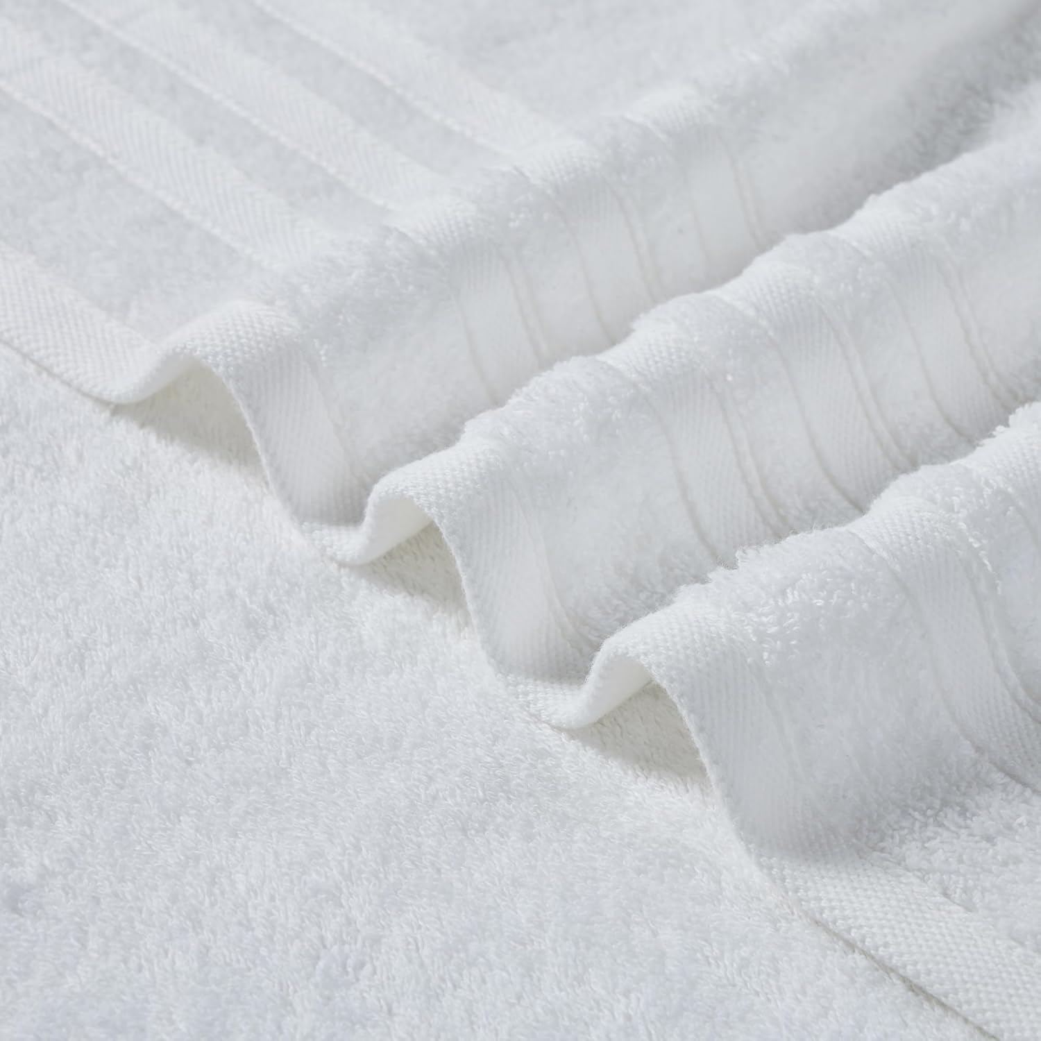 LINENOVA 100% Cotton Bath Towels 4 Pack - Premium 450GSM Soft & Lightweight Towel Set, Quick Dry & Absorbent Bathroom Towels, Ideal for Hotel, Spa and Gym Use (65x130cm, White)