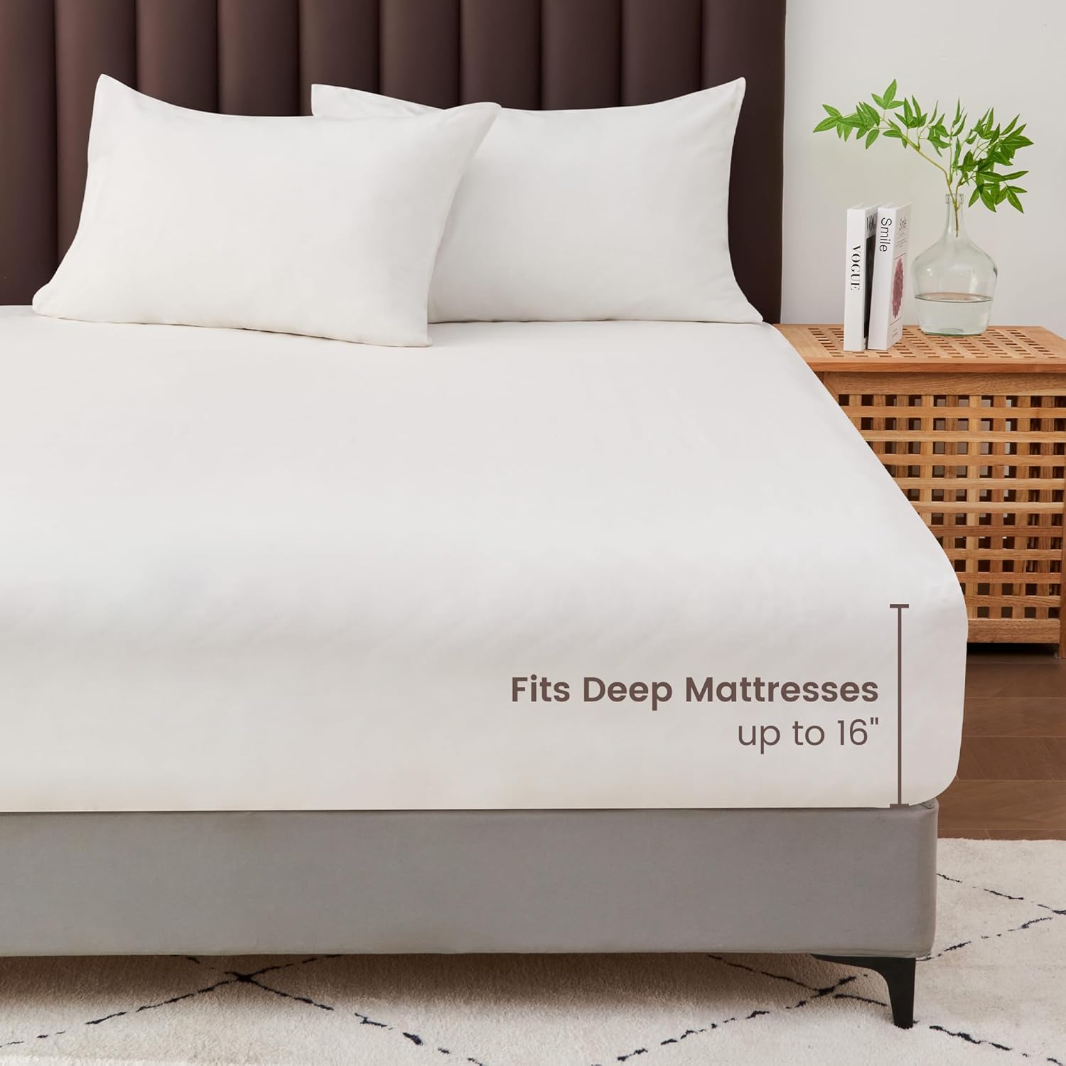 LINENOVA Luxury Cotton Blend Fitted Sheet Only- Soft & Breathable Single Size Fitted Sheet with 40cm Deep Pocket - Shrinkage & Fade Resistant - White(1 Piece)