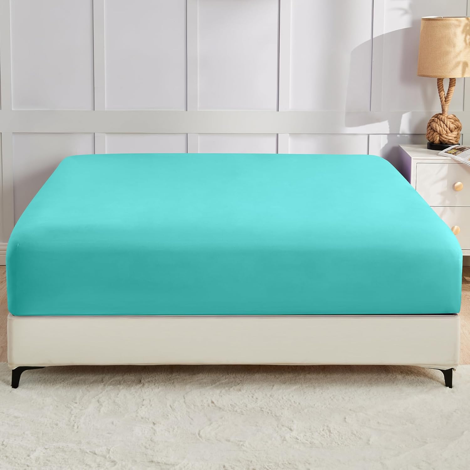 LINENOVA Queen Fitted Sheet – Ultra Soft 1800TC Double Brushed Microfiber, Deep Pocket Fits Mattresses up to 40cm – 1 Piece - Teal