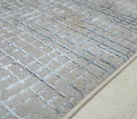 Calvo Grey Checkered Carpet (7.5 x 5 Feet)