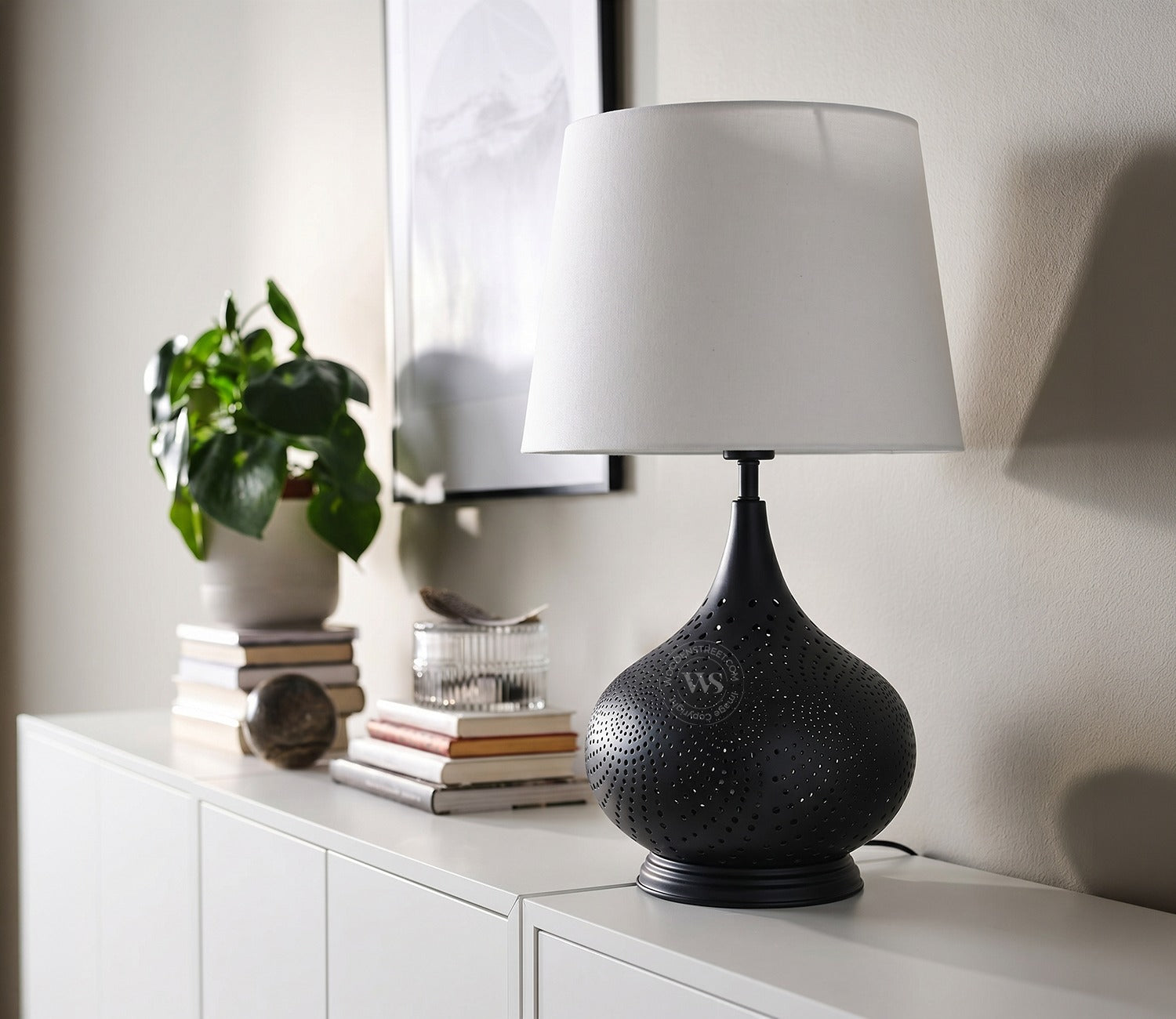 Wick Metal Black Table Lamp