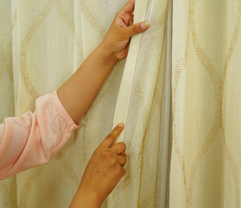 Twisted Door 1 Piece Sheer Curtain (Beige, 7 Feet)