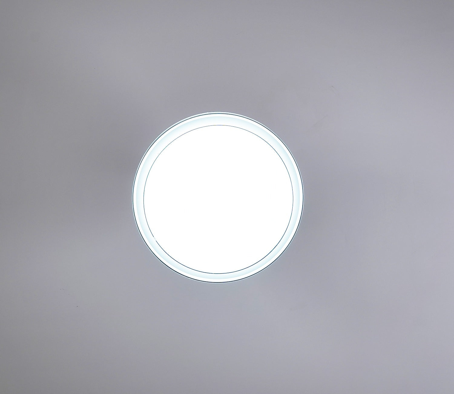 Purity in Motion Lighting Fan-Black